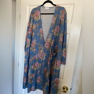 Slightly worn LuLaRoe Sarah